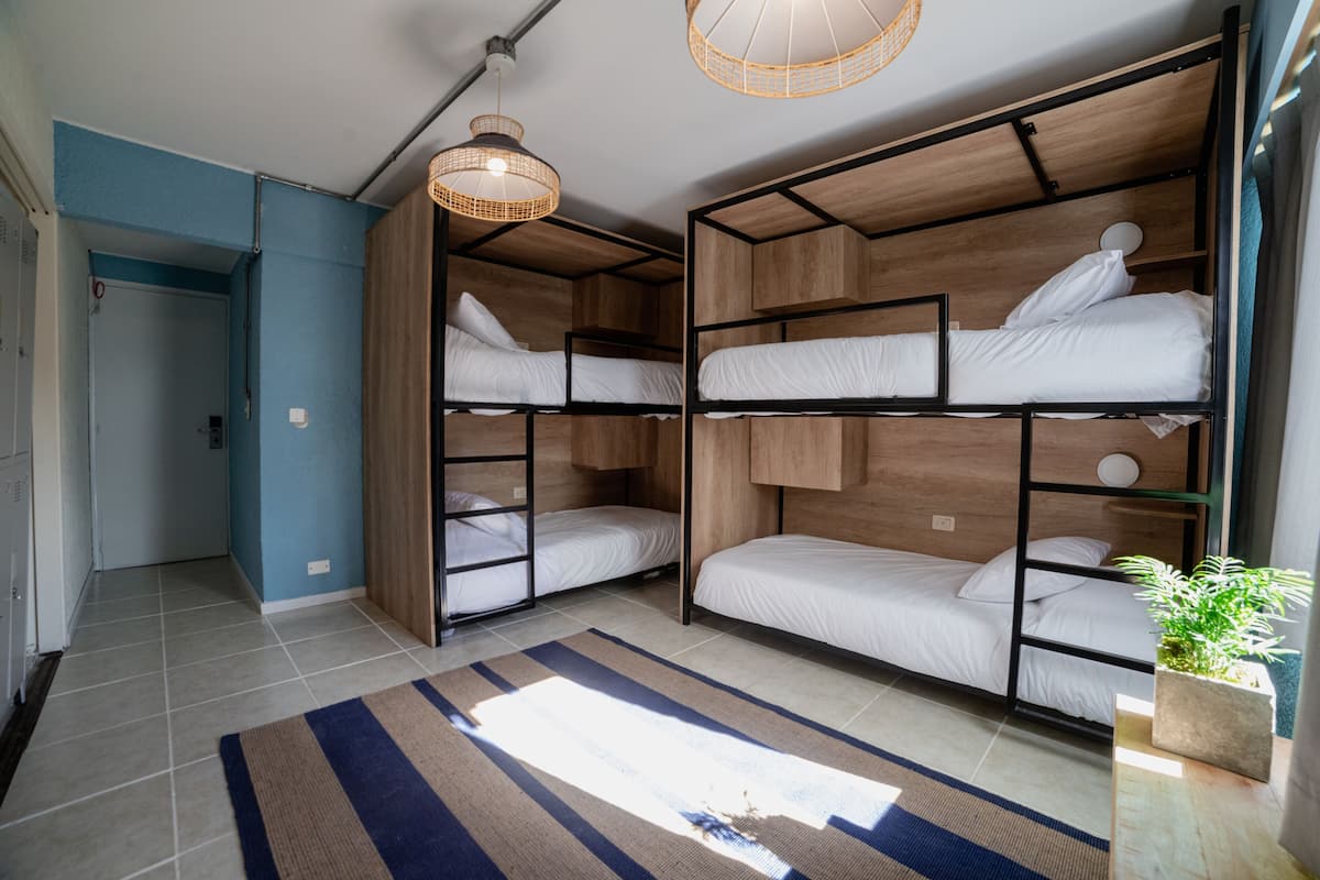 Wifi gratis y ropa de cama
