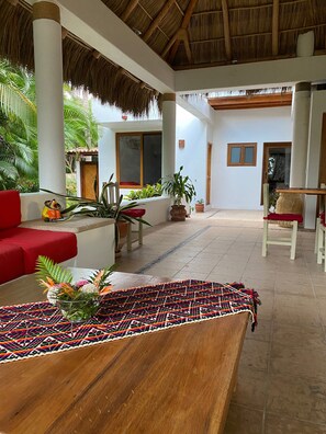 Outdoor dining - Casa Almendra - Perfect vacation paradise (Chacala)