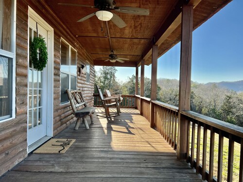 A two-bedroom mountain cabin with a priceless view