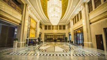 المنشأة من الداخل