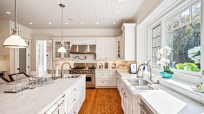 Mikrobølgeovn, ovn, kogeplade, kaffe-/temaskine