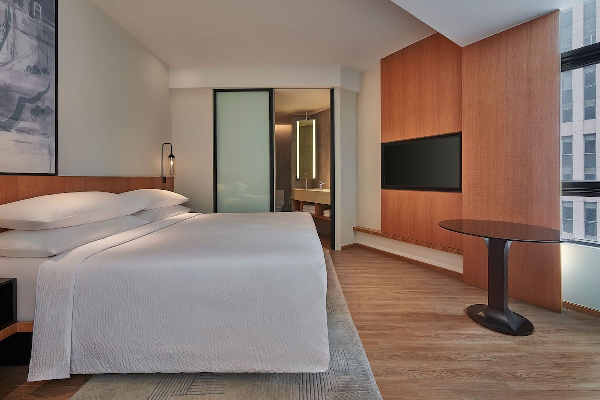 Kamar Superior, 1 Tempat Tidur King, sudut | Minibar, brankas, meja kerja, dan setrika/meja setrika