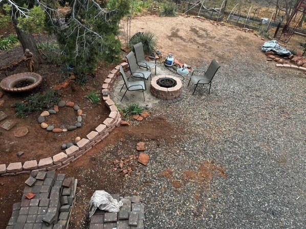 Property grounds - Secluded Sedona Home Apt Near Town/Hiking (Sedona)