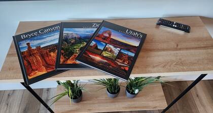 Kanab, Utah, Family, Outdoor Space, Zion's, Bryce, Grand Canyon, Best Friends