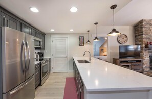 Frigorifero, microonde, forno, lavastoviglie