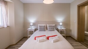 4 chambres, Wi-Fi gratuit, draps fournis