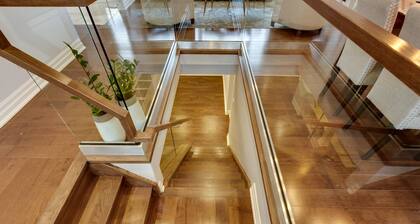 Luxurious and Spacious 4BR Home Near Downtown