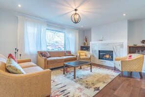 تلفزيون ذكي، مدفأة، طابعة