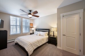 2 bedrooms, iron/ironing board, WiFi, bed sheets - Fraser Crossing/Founders Pointe, Condo | 2 Bedroom  (Premium Unit 4185) (Winter Park)