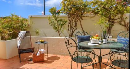 2BR Duplex Townhouse w/Pool by LovelyStay