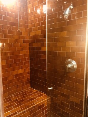 Bathtub