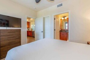 2 bedrooms, iron/ironing board, free WiFi, bed sheets - Poipu Modern 2 Bedroom 2.5 Bath Sleeps 6 NEW AC, Pool, Hot Tub on Ground Floor (Poipu)