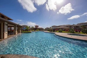Outdoor pool - Poipu Modern 2 Bedroom 2.5 Bath Sleeps 6 NEW AC, Pool, Hot Tub on Ground Floor (Poipu)