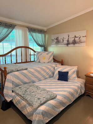 5 bedrooms, iron/ironing board, free WiFi, bed sheets