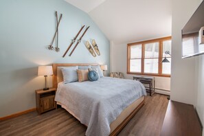 1 slaapkamer, een strijkplank/strijkijzer, wifi, beddengoed