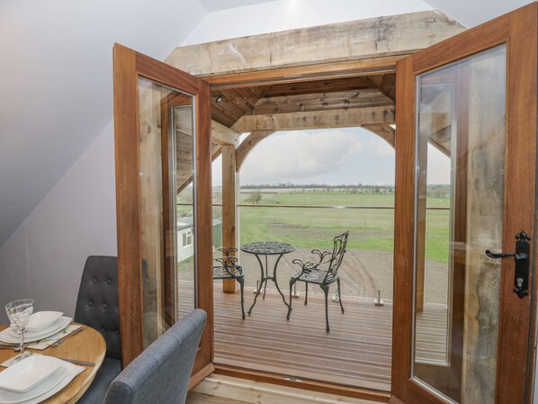 Cottage | Interior - Hallgarth Farm Holiday Lodge (Pershore)