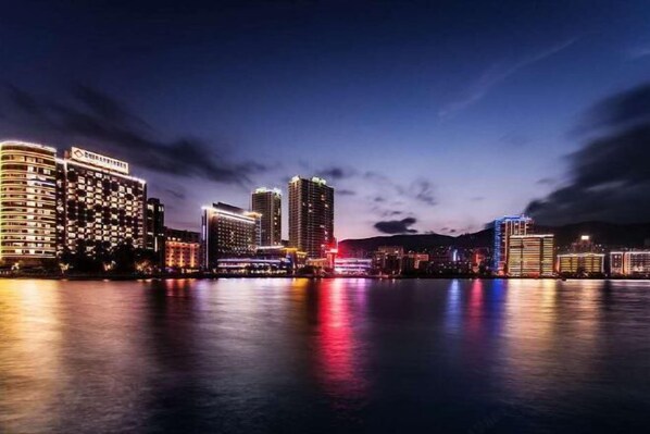 المنشأة من الخارج