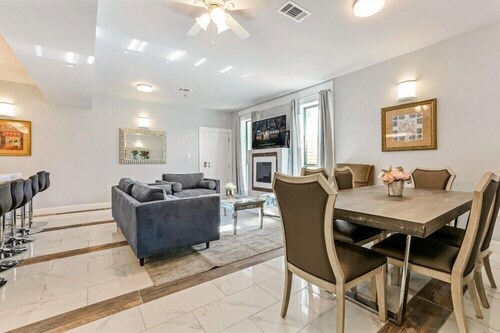 20% OFF Monthly | 10% OFF Weekly-Breathtaking Condo with Excellent Amenities