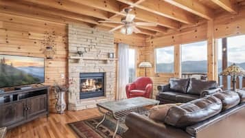 智能电视、桌上足球