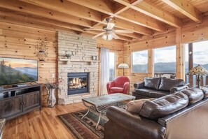 智能電視、足球機