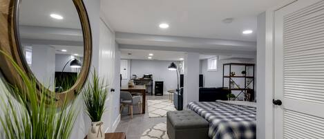 1 bedroom, desk, iron/ironing board, free WiFi