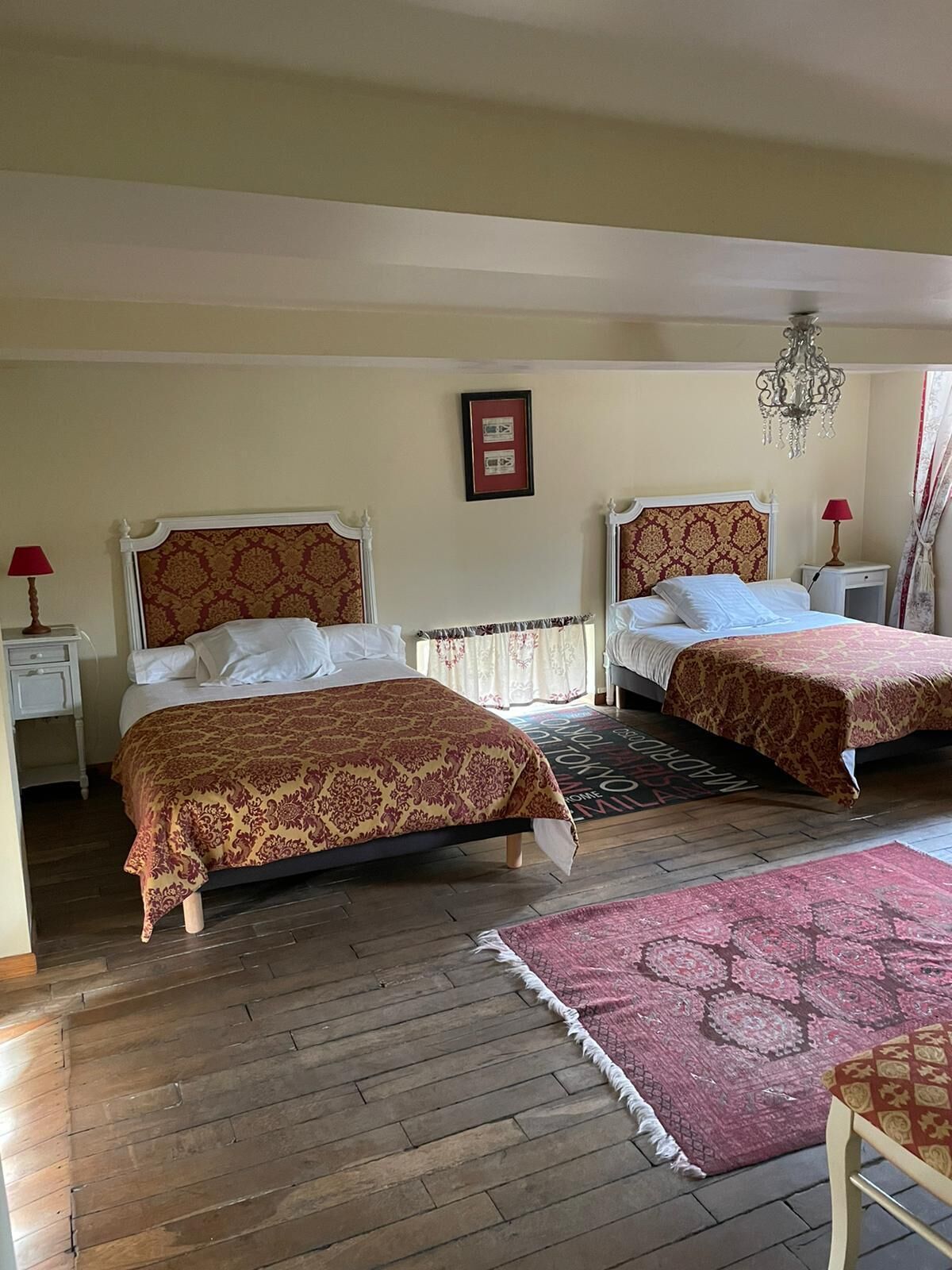 2 chambres, fer et planche à repasser, lit parapluie, Wi-Fi