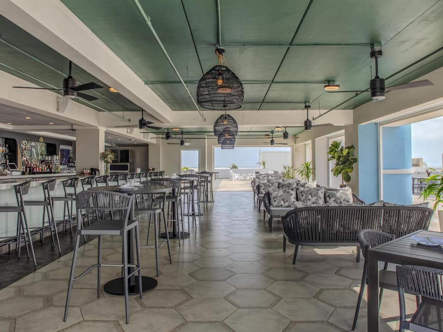 Bar (en la propiedad)