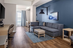 1 bedroom, in-room safe, blackout drapes, free WiFi