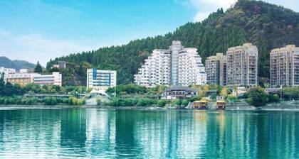 Yitu Lake View Hotel