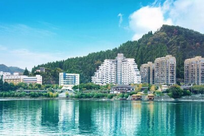 Yitu Lake View Hotel