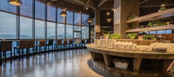 Yitu Lake View Hotel