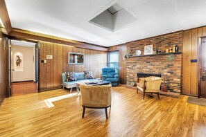 TV connectée, cheminée