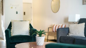 Interior - Scottsdale: 1BR-Furnished, Pool,SPA, Gym - Book us now! (Scottsdale)