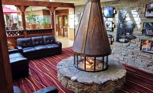 3 BR suite located less than 1 mile from Beaver Creek with free shuttle service!