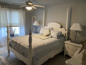 4 chambres, fer et planche à repasser, accès au Wi-Fi (inclus)