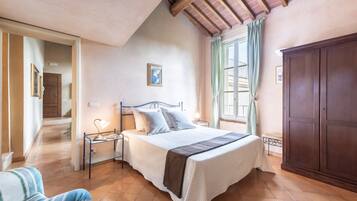 1 camera, ferro/asse da stiro, Wi-Fi, lenzuola