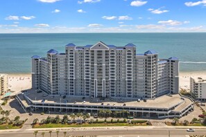 Exterior - Lighthouse 1207 - Premier Beach Front w Balcony - 2 King + Bunks -  3 pools (Gulf Shores)