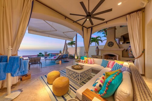 Exceptional 5-Bd Del Mar Villa, Steps to the Beach — Chef & Butler Incl.