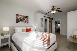 2 bedrooms, iron/ironing board, WiFi, bed sheets