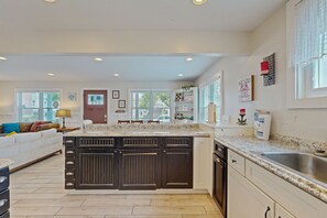 Interior - Family-Friendly Compound with Balcony, Porch, Grill, & WiFi - Walk to Beach (Ocean City)
