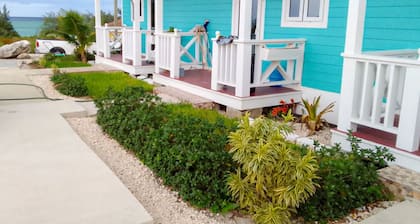 3-2 Minutes Away From The Beach, Restuarant, Stores And Bars