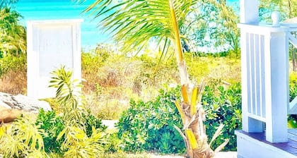 3-2 Minutes Away From The Beach, Restuarant, Stores And Bars