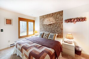 3 habitaciones, tabla de planchar con plancha y acceso a internet