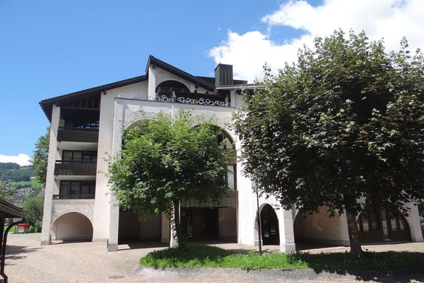 Ciel, Plante, Bâtiment, Nuage, Fenêtre, Arbre, Maison, Bois, Design Urbain, Pente