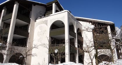 Herrliche Wohnung für 4 Leute mit W-LAN, Pool, TV und Balkon