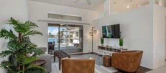 Riverfront, dog-friendly home with private pool & fast WiFi