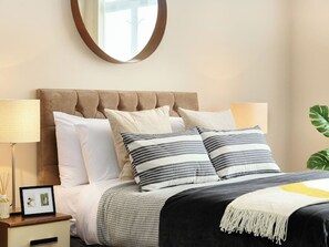 Room - Nice apartment for 2 people with WIFI and TV (London)
