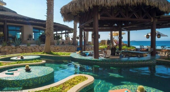 Alberca al aire libre 