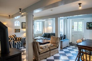 Imagen sin descripción, 5 de 103, botón