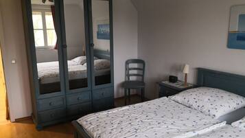 3 bedrooms, WiFi